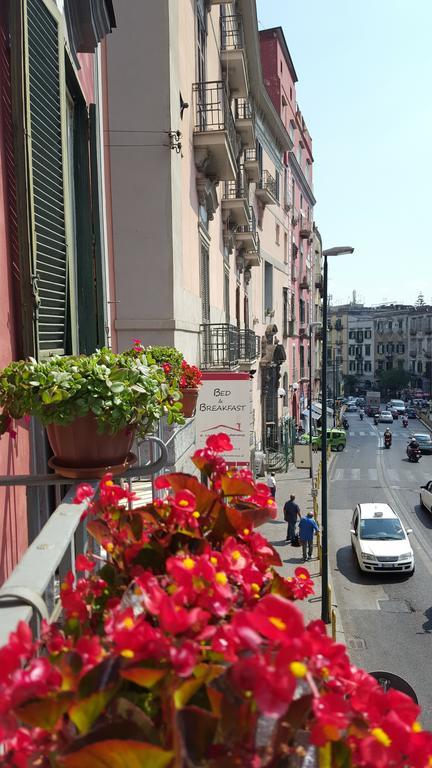 Bed and Breakfast A Casa Di Mamma Neapel Exterior foto
