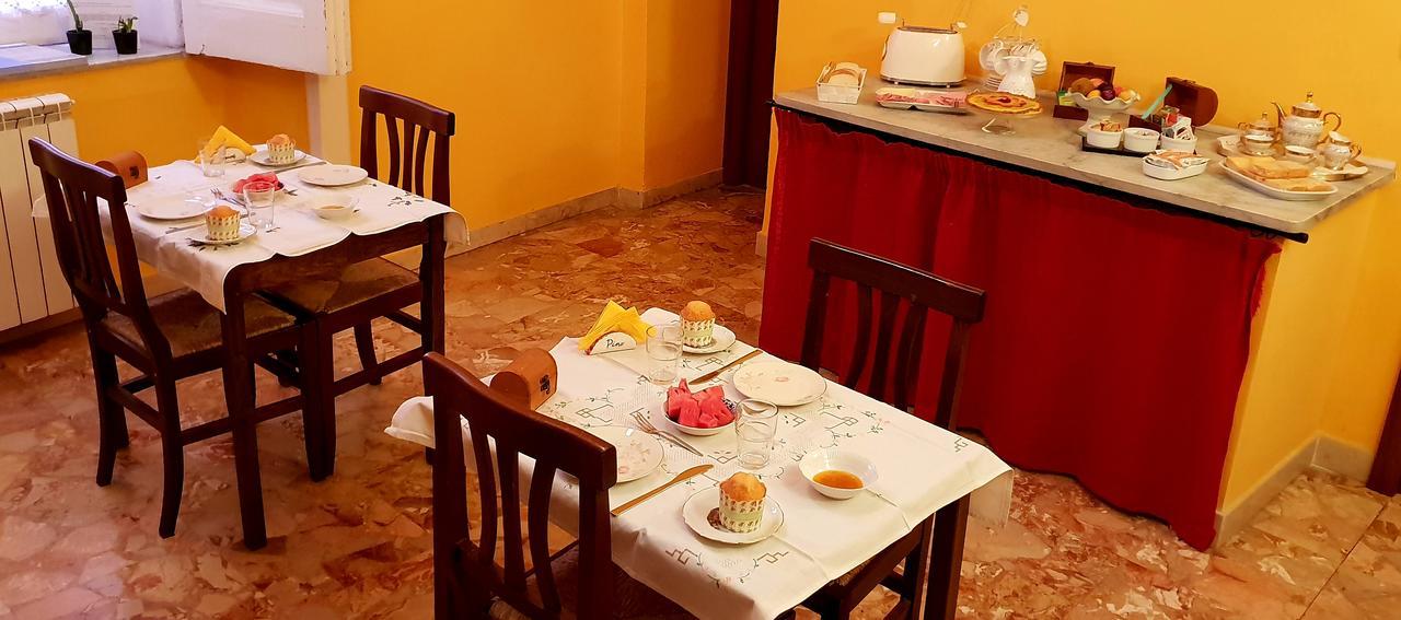 Bed and Breakfast A Casa Di Mamma Neapel Exterior foto